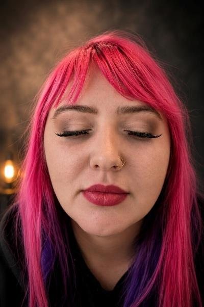 Glamour makeup with bold lip